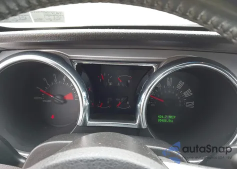 2005 Ford Mustang from USA, damaged, VIN 1ZVHT84N955258152